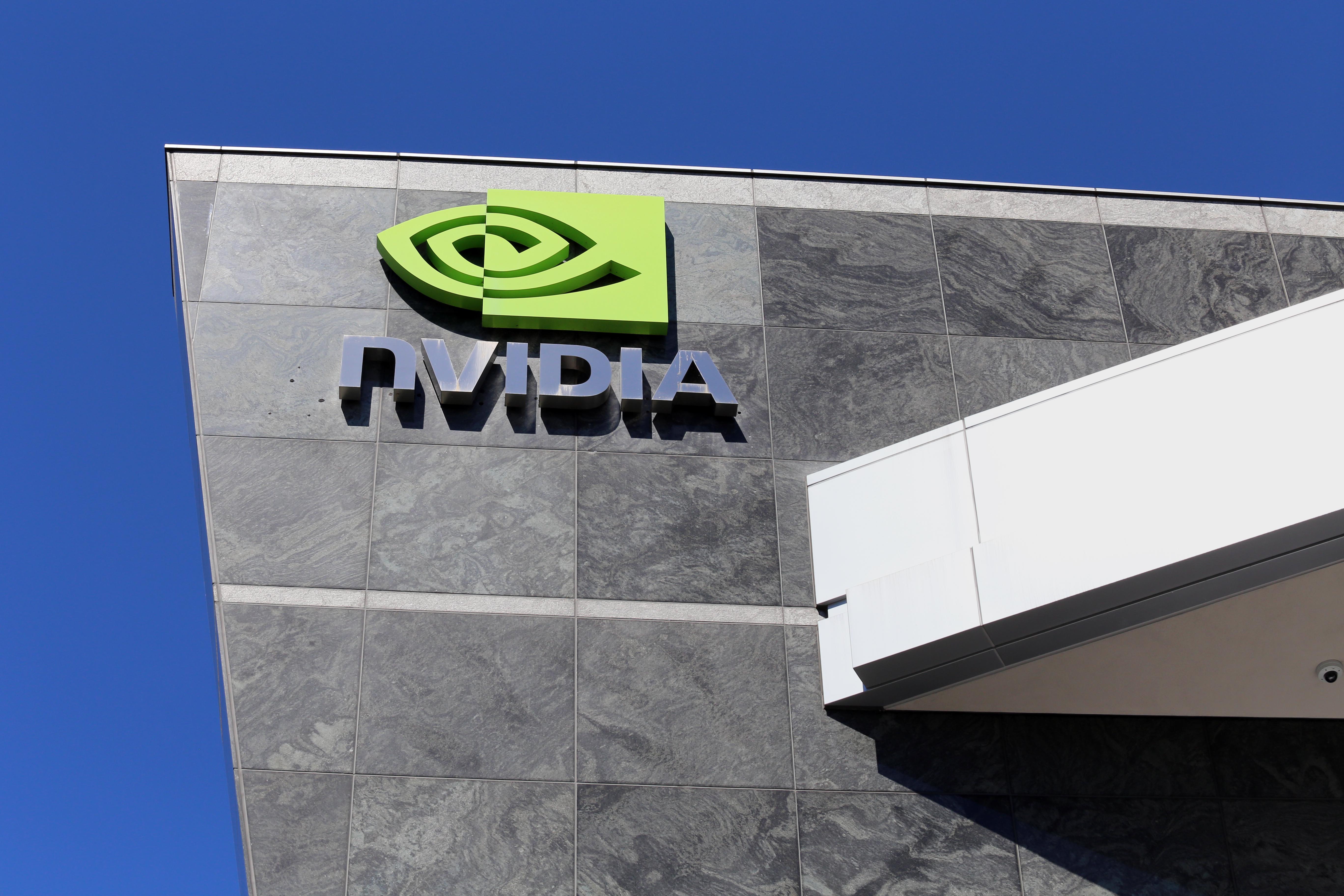 Singapore Mua Một Lượng Nhỏ Chip của NVIDIA