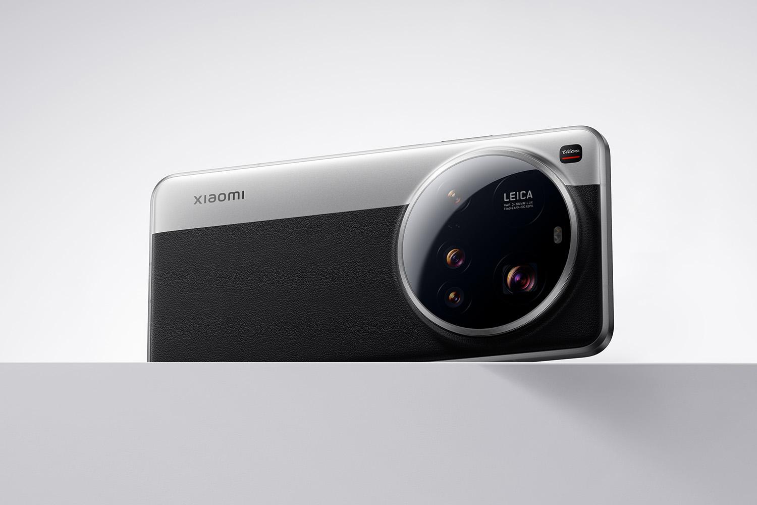 Xiaomi 15 Ultra là một bản cập nhật nhỏ với ống kính tiềm vọng lớn